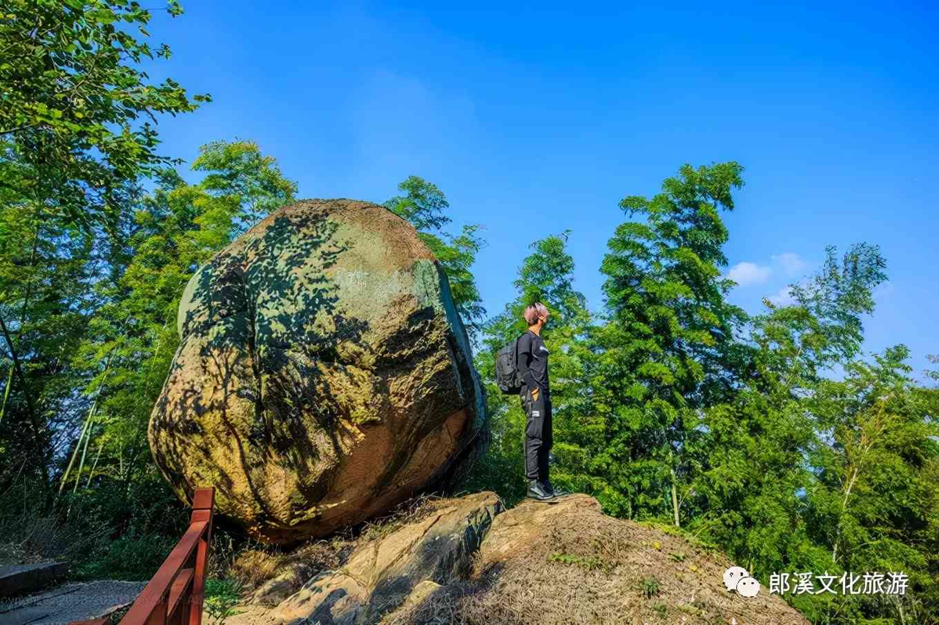 皖南这座自驾游客超爱的小城，秋天自带滤镜，迷倒无数老司机