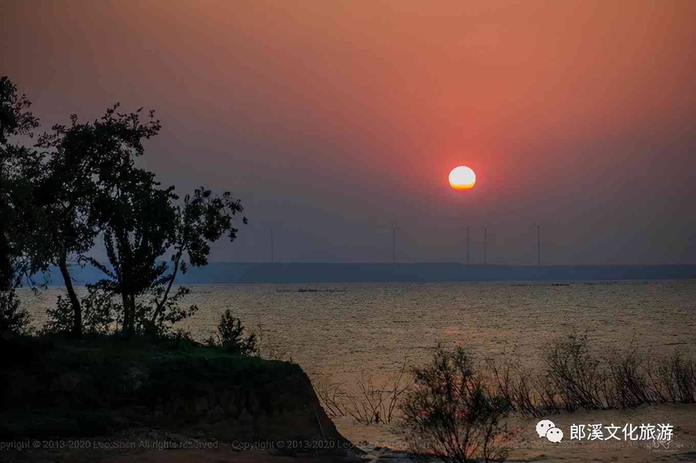 皖南这座自驾游客超爱的小城，秋天自带滤镜，迷倒无数老司机